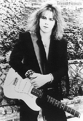 Yngwie Malmsteen The New Rising Force Mf3 1984 Features Interviews Metal Forces Magazine