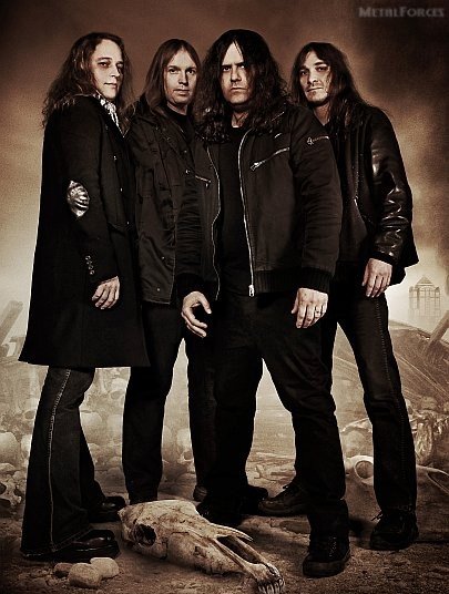 The story and meaning of the song 'Strongest Of The Strong - kreator 